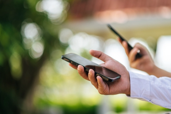 Przyszłość Recyklingu: Jakie Surowce Można Odzyskać z Telefonów Komórkowych